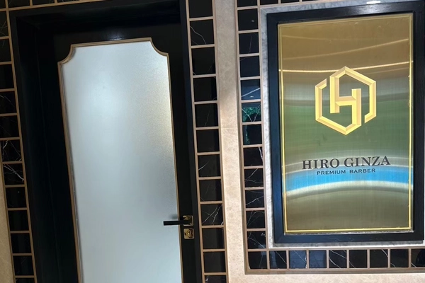 ベトナムホーチミンカラベルホテル店受付写真