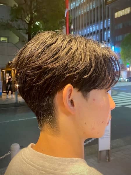 センターパート×ナチュラルスタイル