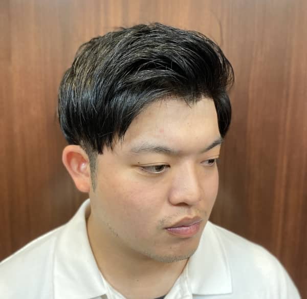ビジネススタイルにはこれ!ツーブロックスタイル