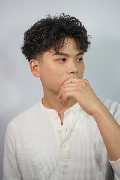 【髪型で損していませんか？】第一印象はメンズカットで大きく変わります。