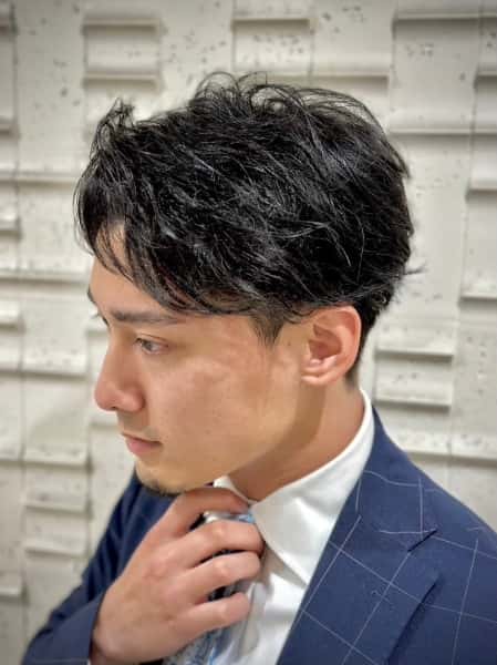 スーツに似合う髪型 メンズカット
